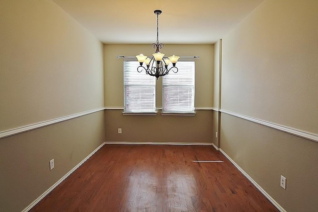 10125 Sourwood Dr - Photo 4 of 20