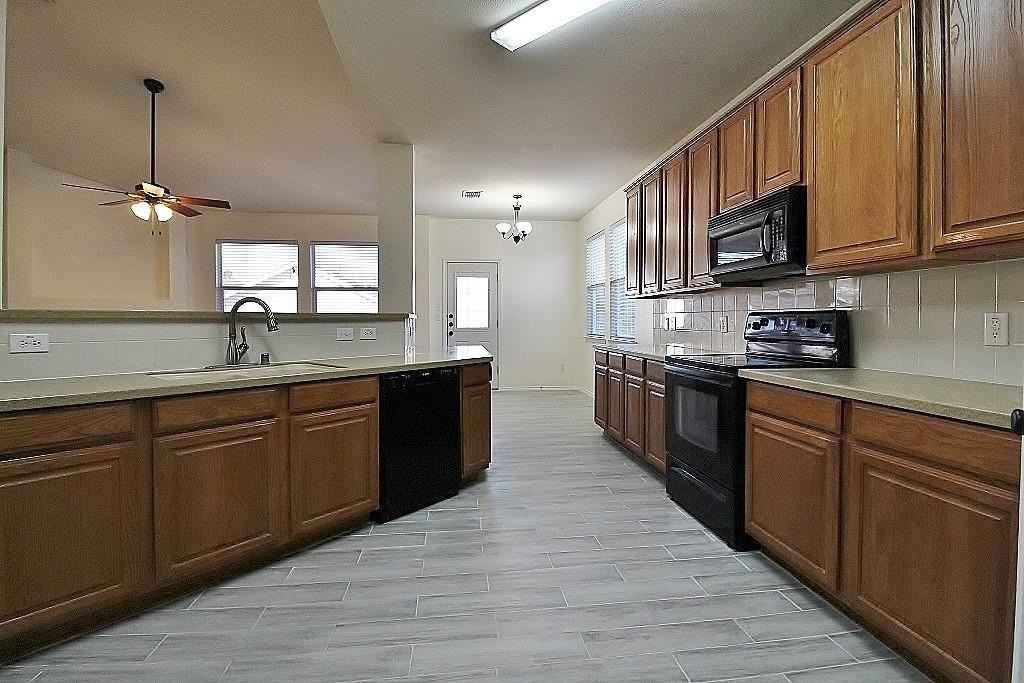 10125 Sourwood Dr - Photo 6 of 20