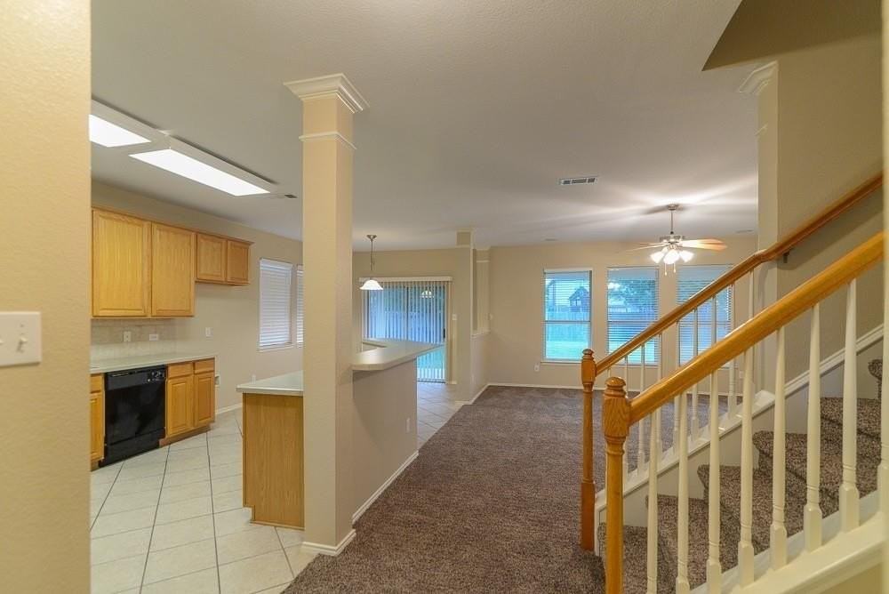 503 Chestnut Trl - Photo 5 of 31