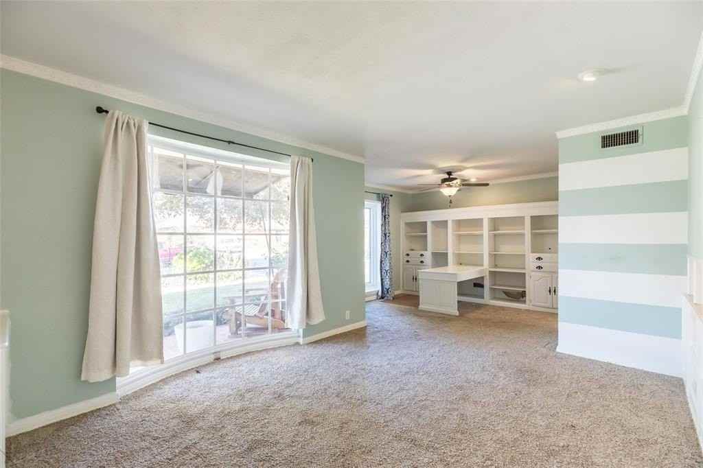 825 Milford St - Photo 7 of 39