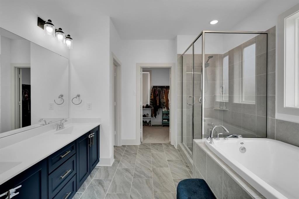 10912 Rochelle Ct - Photo 7 of 36