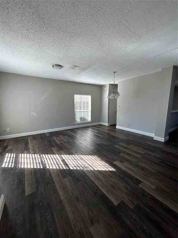 4729 Waterway Dr N - Photo 2 of 8