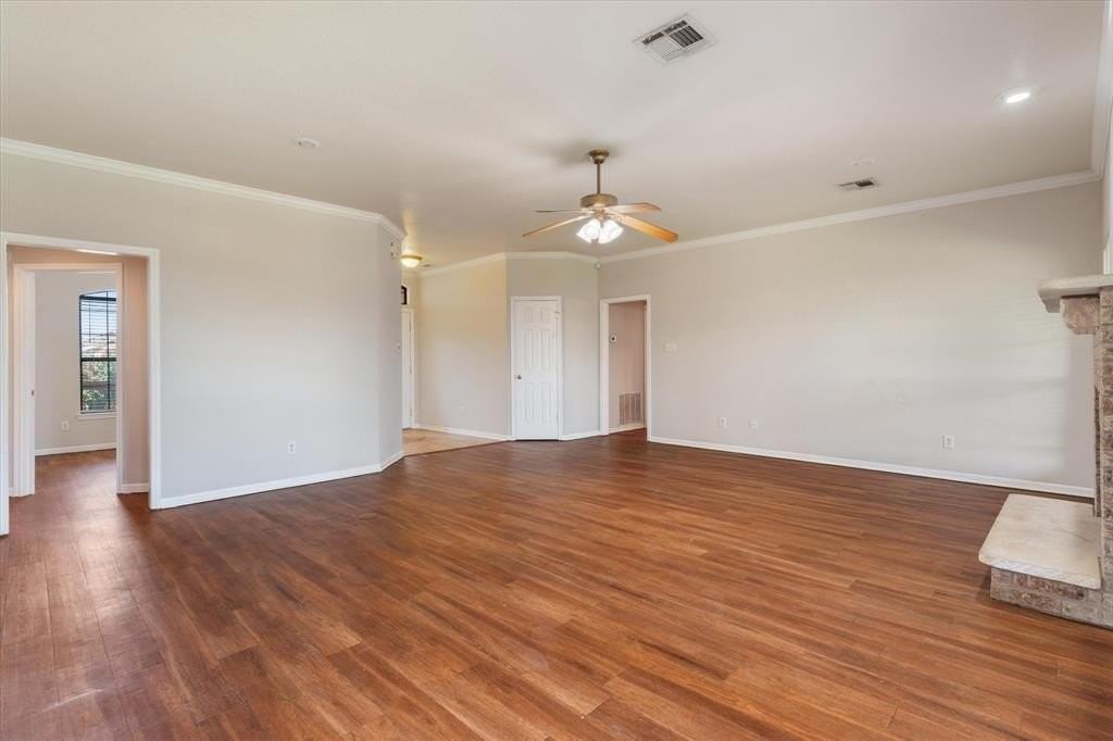 6104 Alexus Dr - Photo 6 of 28