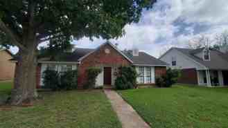 1125 Greenbriar Ln - Photo 1 of 1