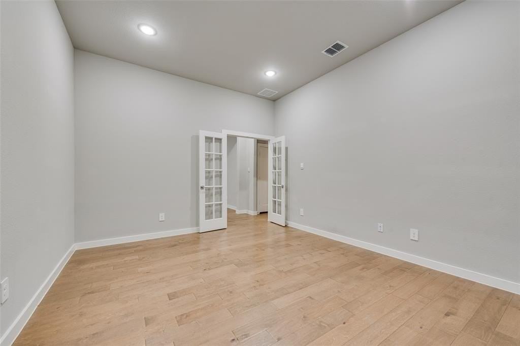 173 Coyote Creek Dr - Photo 7 of 33