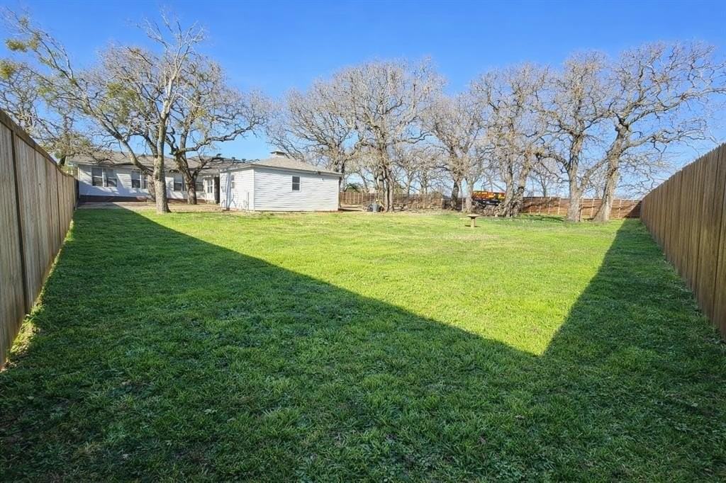 1032 Forgotten Ln - Photo 5 of 23