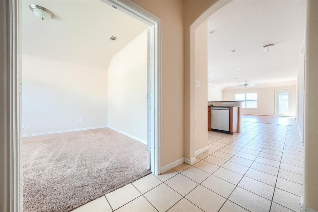 2104 Jasmine Valley Dr - Photo 3 of 24