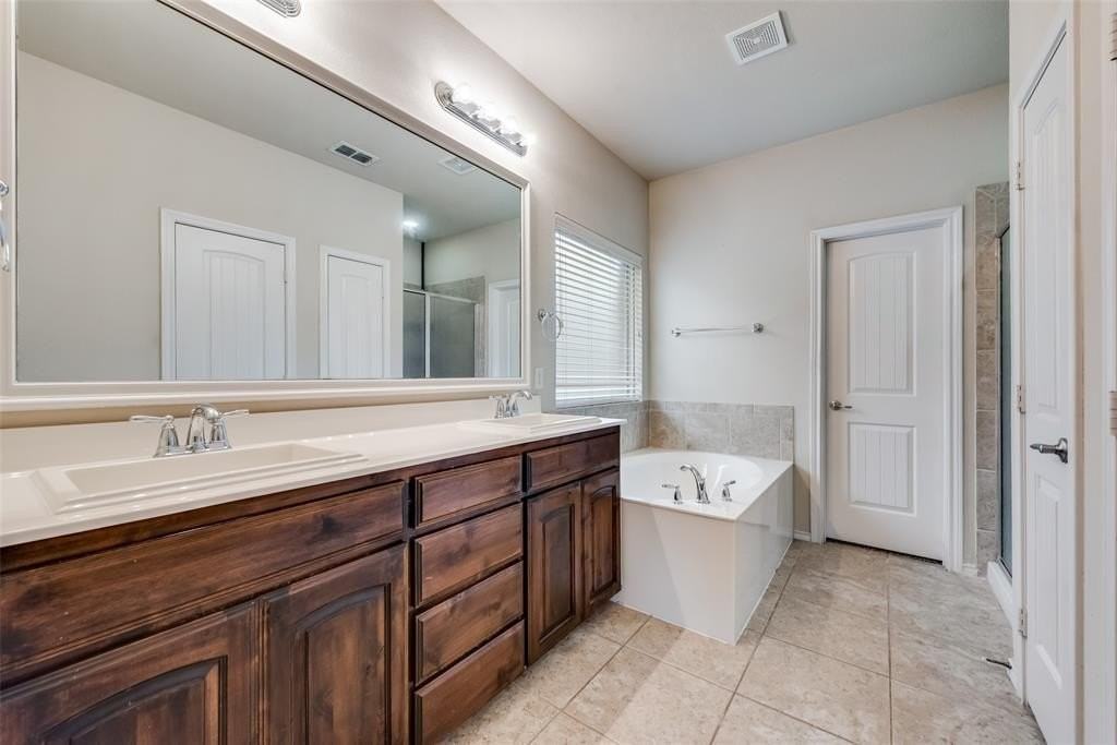 2305 Laurel Forest Dr - Photo 5 of 19