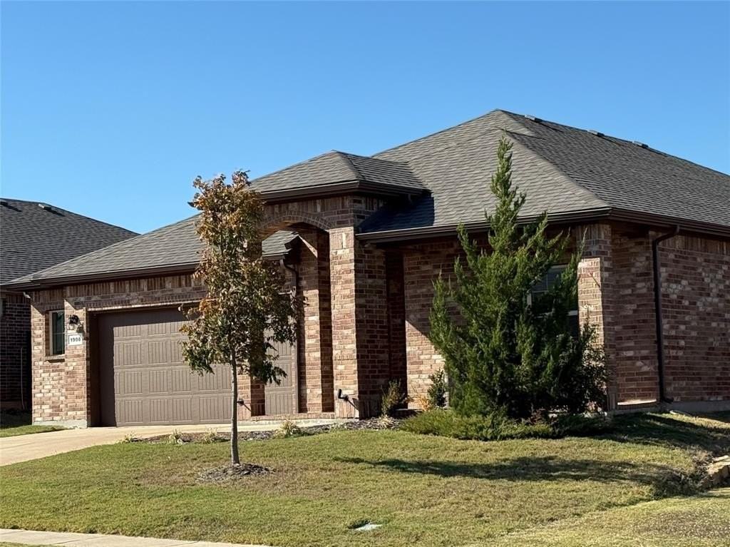 1908 Albany Ln - Photo 7 of 29