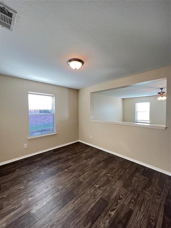 912 Bee Creek Ln - Photo 2 of 15