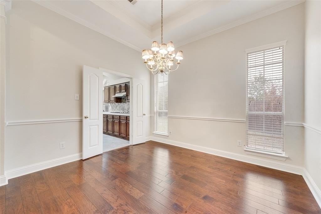 5501 Stone Cliff Ct - Photo 6 of 23