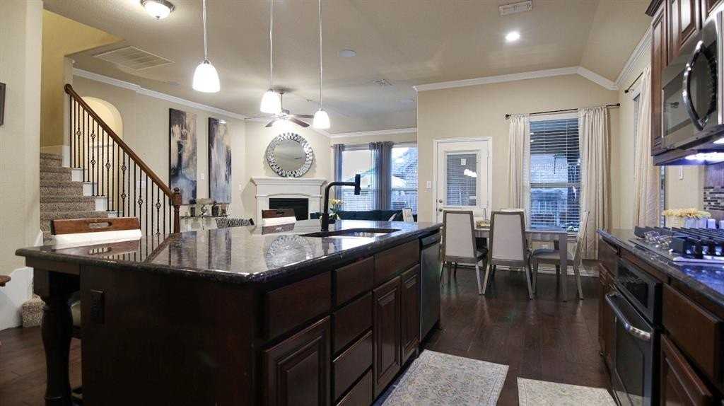 9917 Bodega Bay Rd - Photo 3 of 18