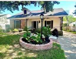 featured image of 437 Dudley Dr