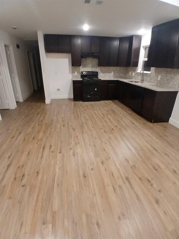 729 Oaklanding Cir - Photo 5 of 12