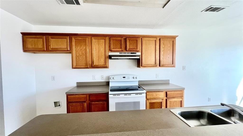 4503 Fortuna St - Photo 6 of 26