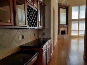 13183 Broadhurst Dr - Photo 6 of 15