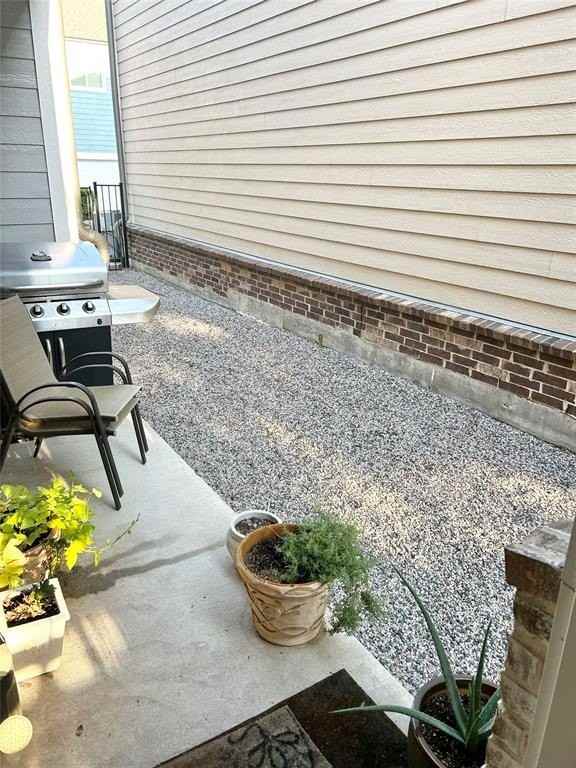 760 S Coppell Rd - Photo 4 of 23