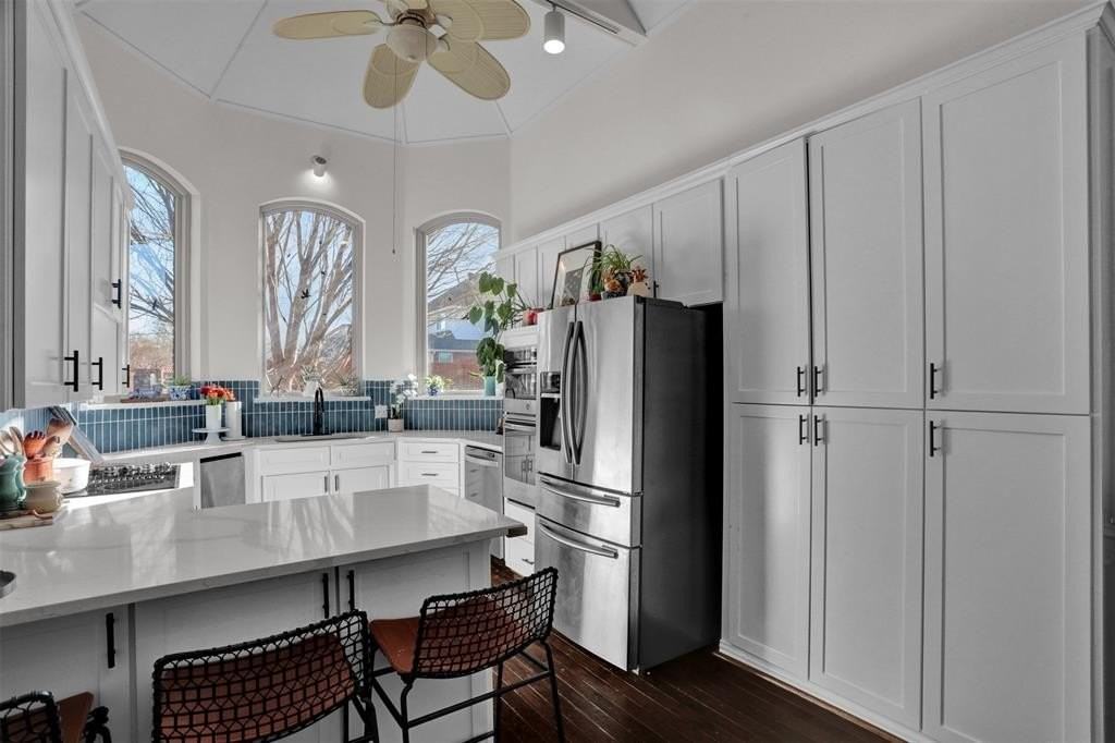 6537 Patricia Ave - Photo 5 of 29