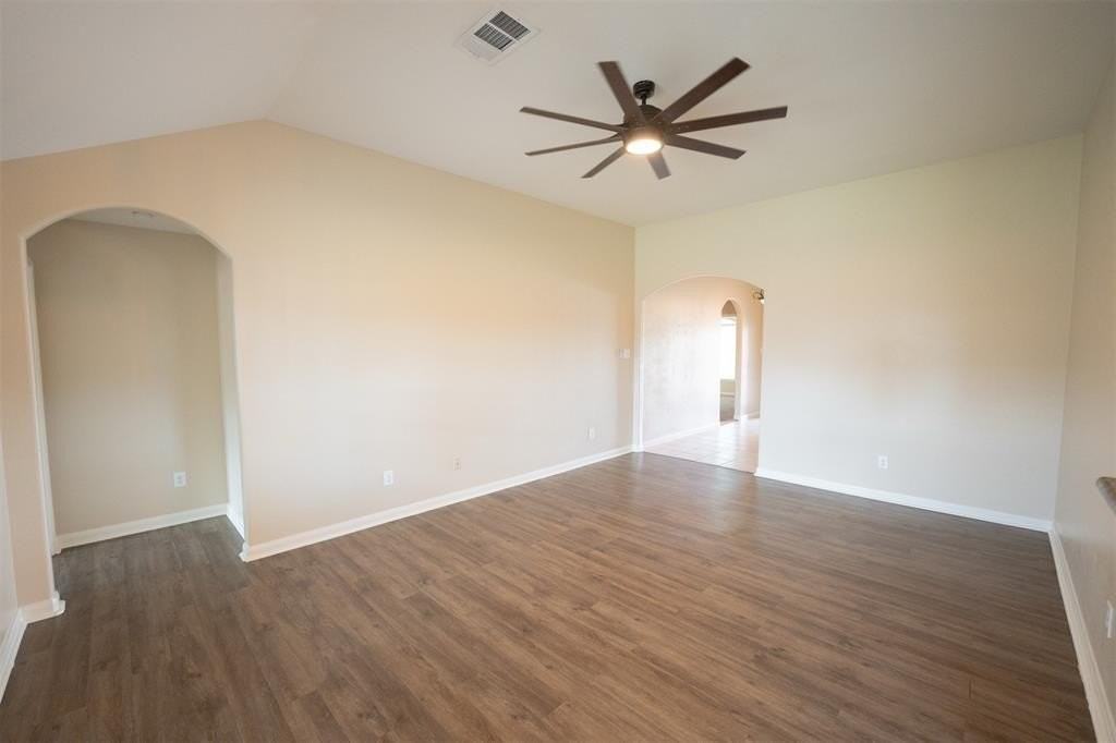 3108 Overstreet Ln - Photo 2 of 11