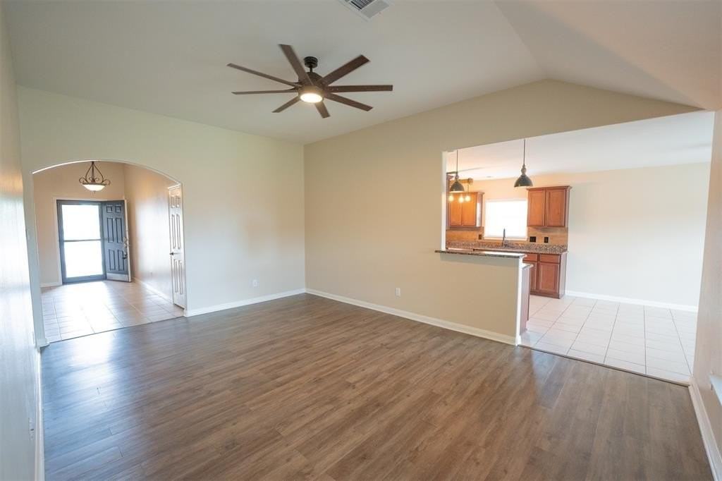 3108 Overstreet Ln - Photo 3 of 11