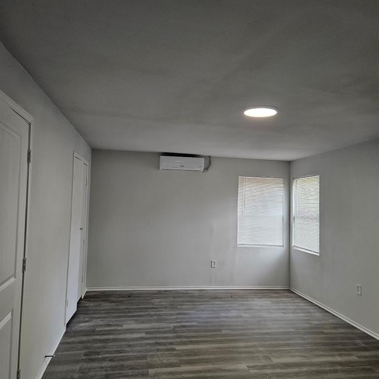 1403 E 4th Ave - Photo 5 of 17