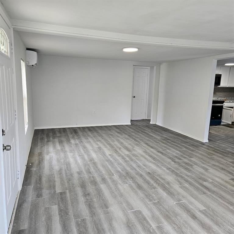 1403 E 4th Ave - Photo 3 of 17