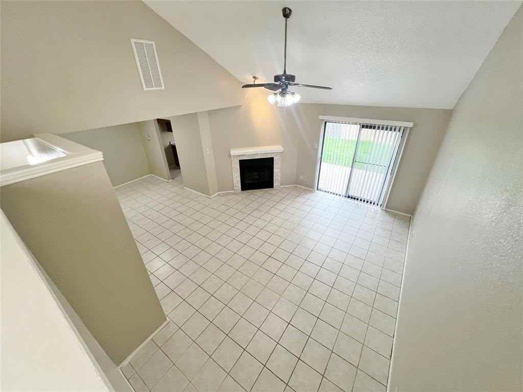 1611 Brentwood Dr - Photo 7 of 29