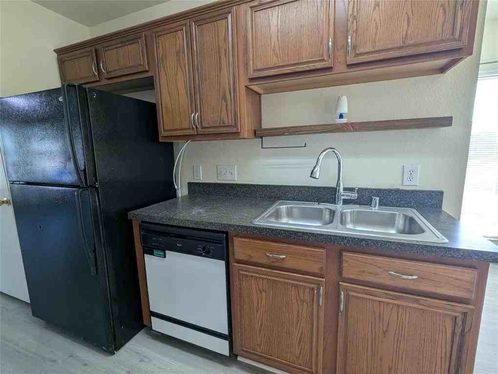 320 Lake Texoma Dr - Photo 7 of 21