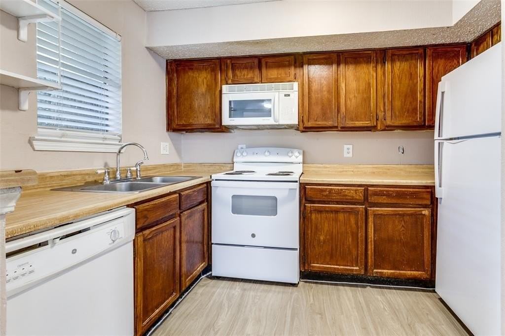 9833 Walnut St #203 - Photo 7 of 19