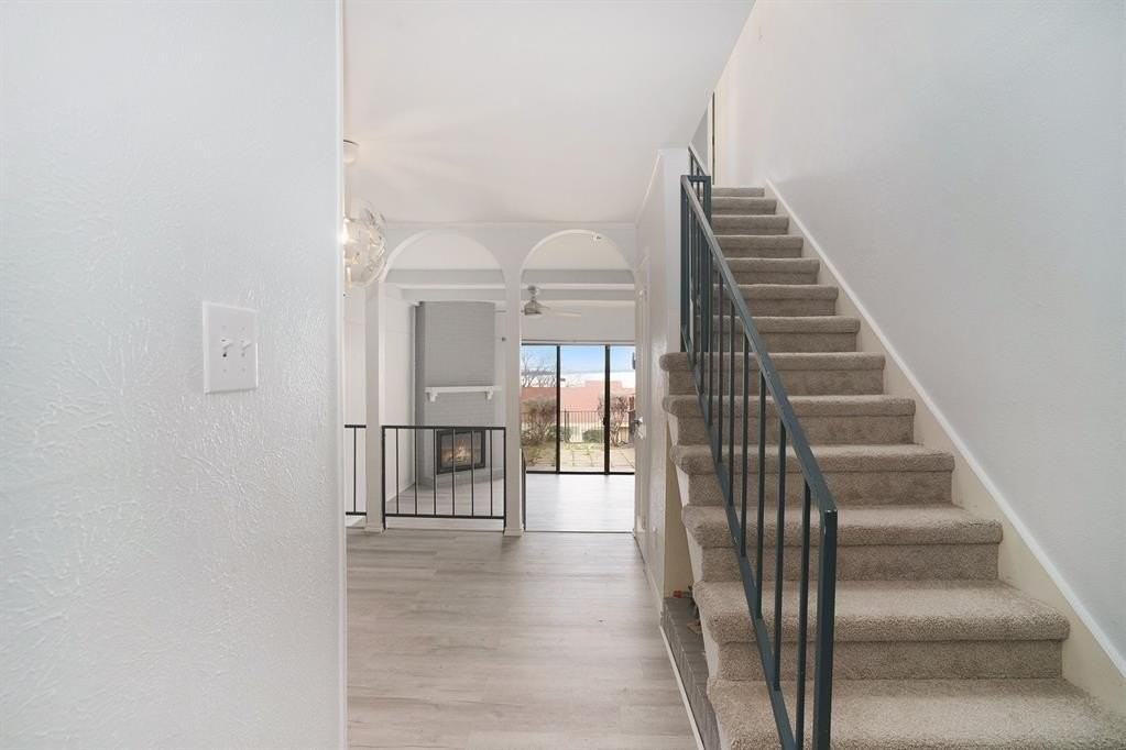 3929 Roma Ct - Photo 6 of 26