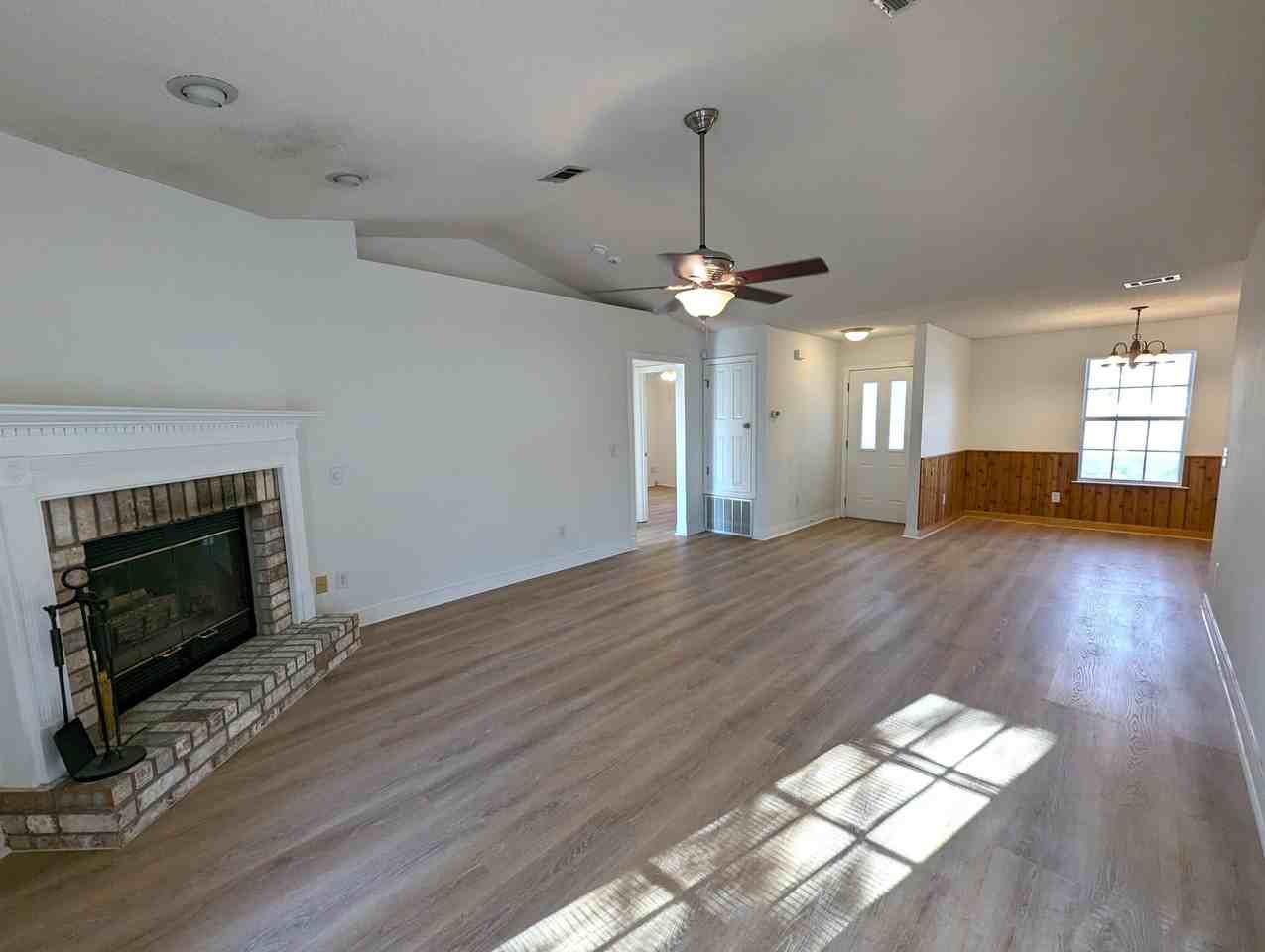 2733 Blue Bay Ct - Photo 5 of 28