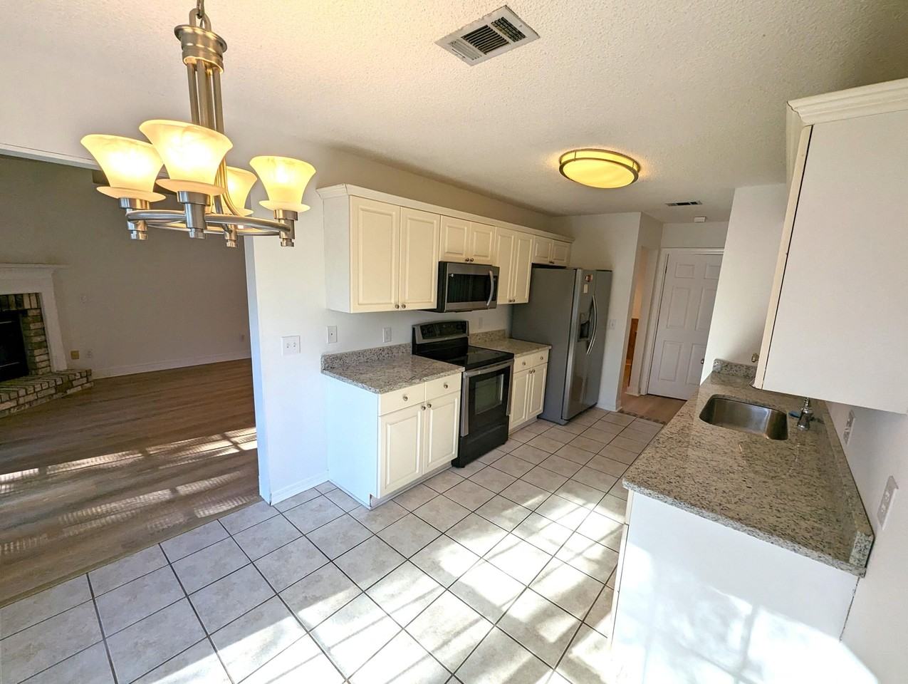 2733 Blue Bay Ct - Photo 7 of 28