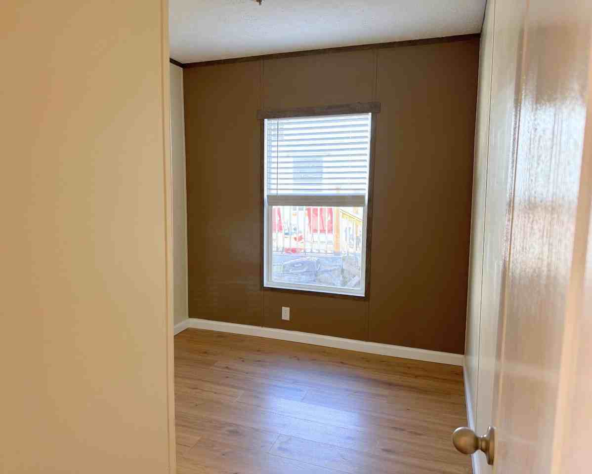 709 N Power Glide Way - Photo 6 of 10