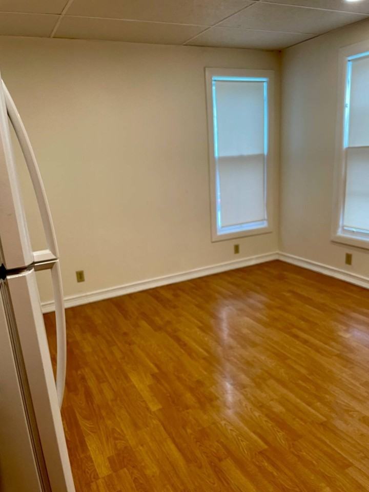 268 Guy Park Ave #2 - Photo 6 of 15