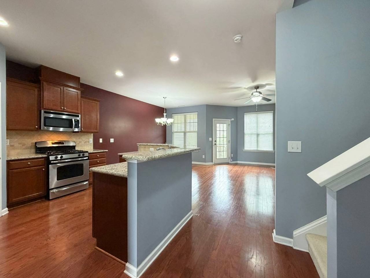 8268 Primanti Blvd - Photo 7 of 47