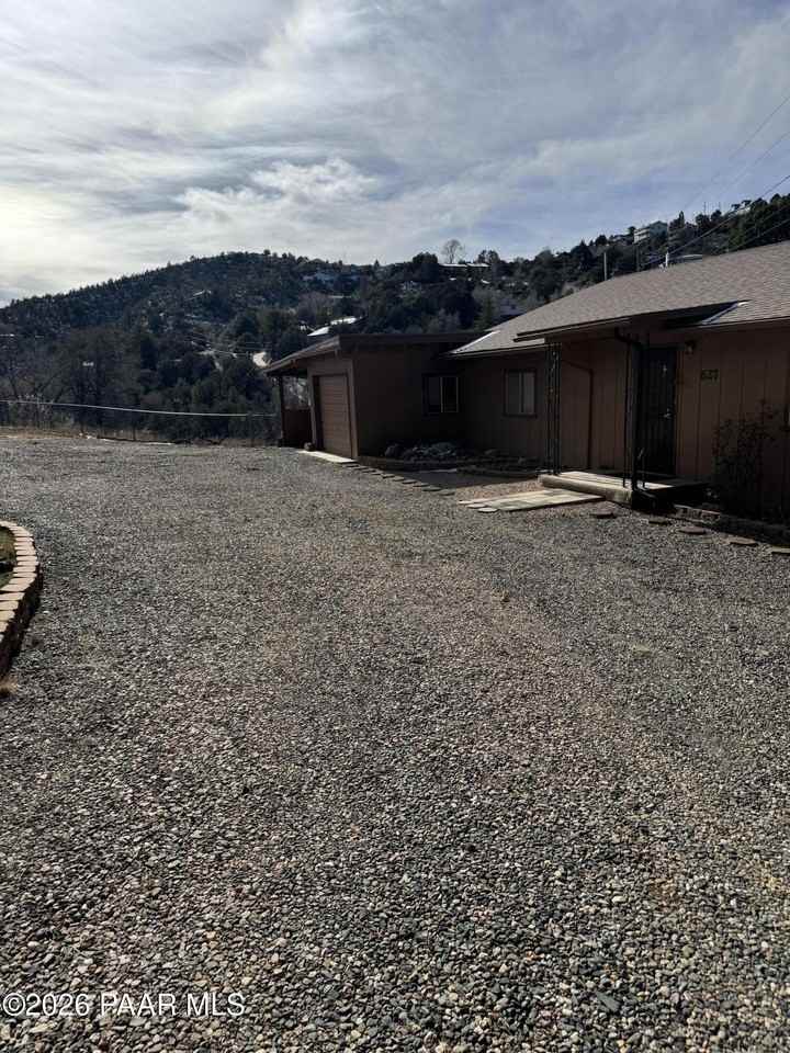 627 S Pinon Pl - Photo 6 of 16