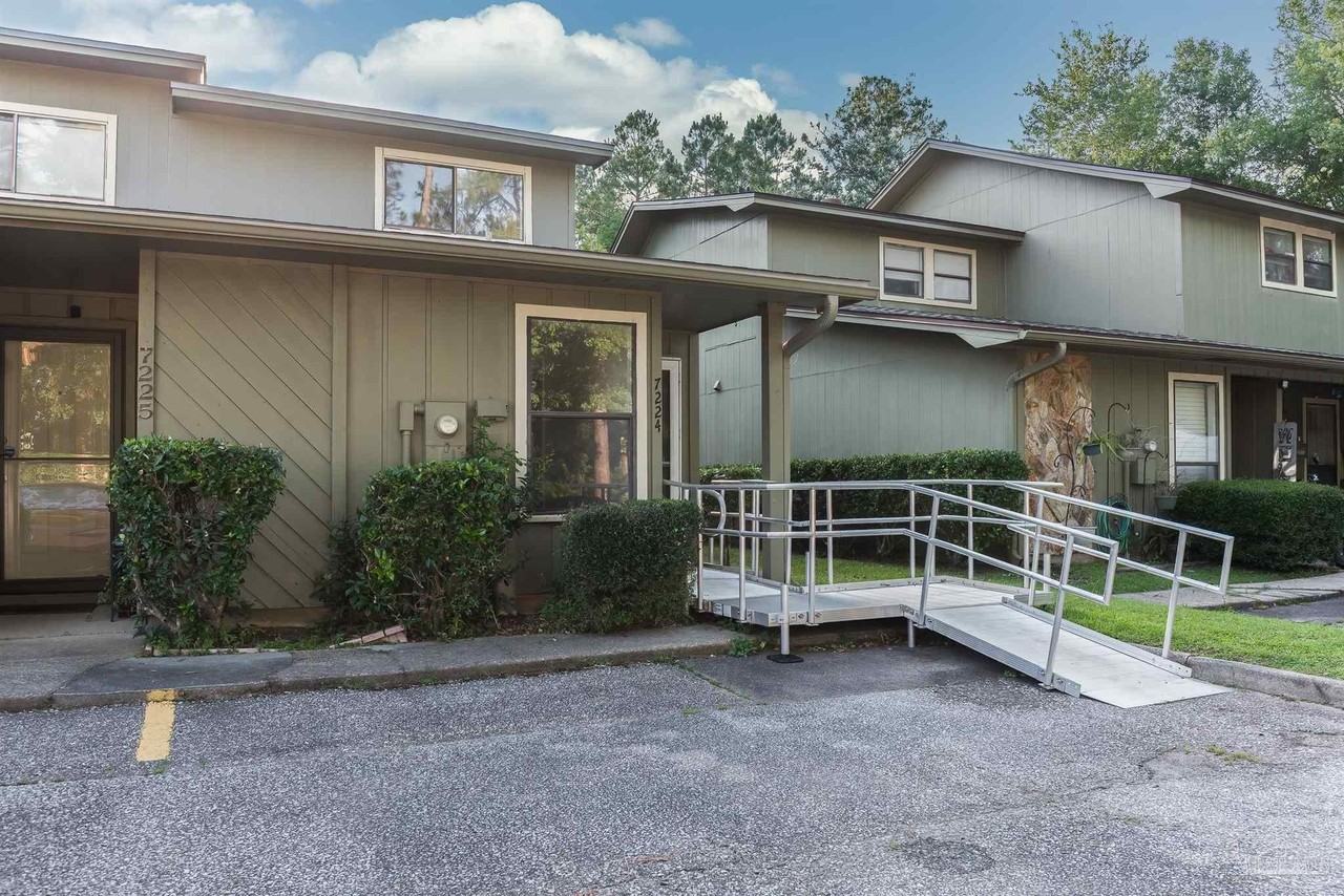 7224 Lago Vista Ct - Photo 2 of 30