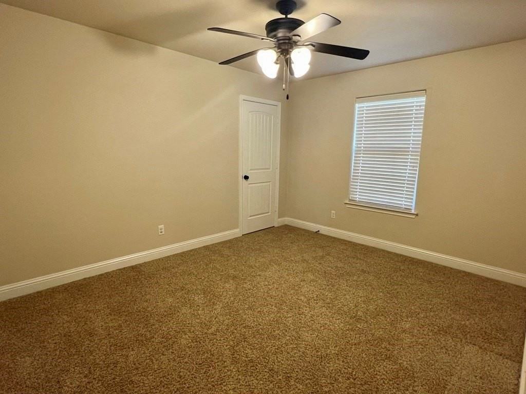 6104 Candlestick Dr - Photo 7 of 12