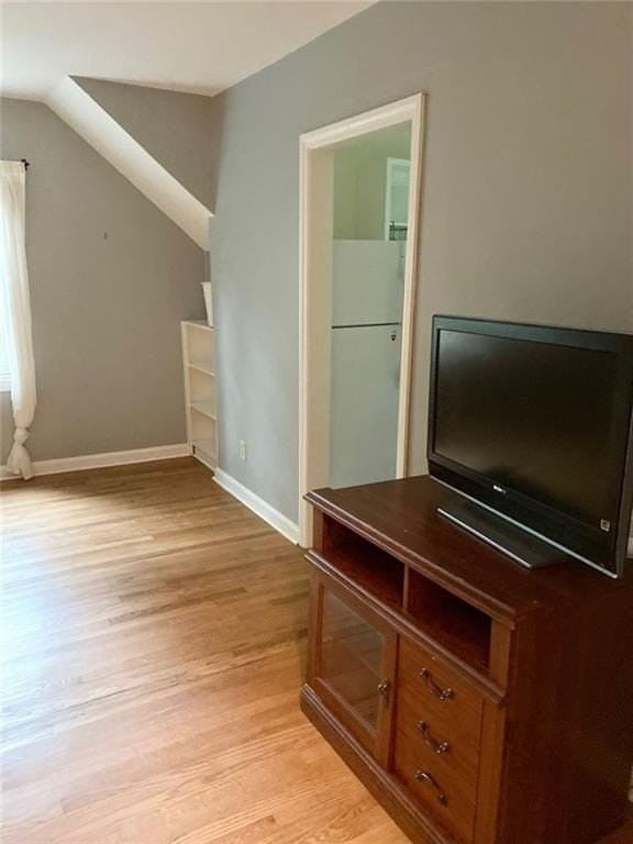 487 Lakeshore Dr Ne - Photo 5 of 14