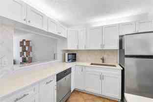 5300 Ne 24th Ter #425C - Photo 1 of 1