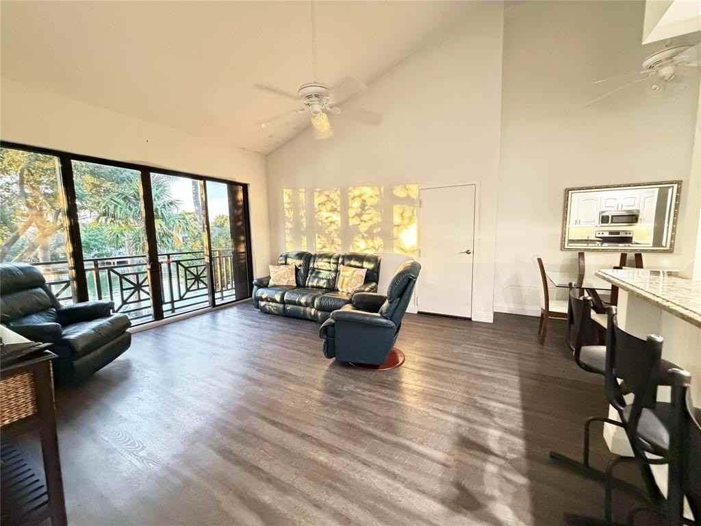 1645 S Ocean Ln #289 - Photo 2 of 29