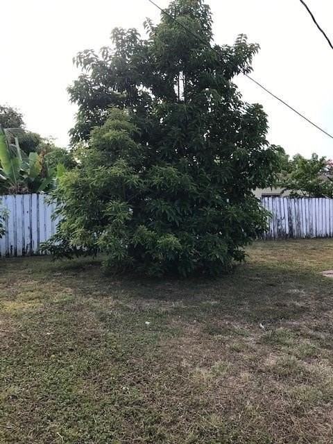 1960 Ne 173rd St - Photo 5 of 9