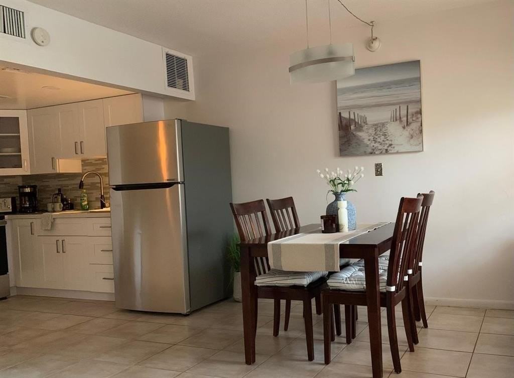 4532 Bougainvilla Dr #6 - Photo 3 of 12