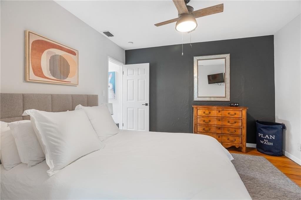 425 Ne 25th St - Photo 6 of 50