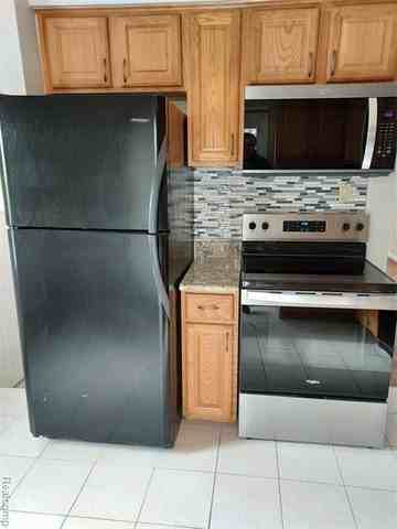 3014 N Vermont Ave - Photo 3 of 21