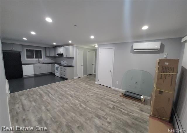 314 Mary Ave - Photo 4 of 8