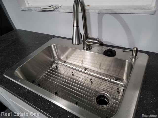 314 Mary Ave - Photo 5 of 8