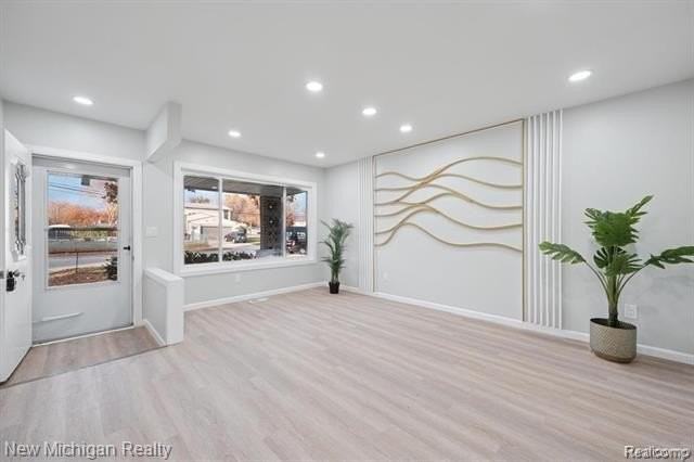 5232 Dickson Dr - Photo 7 of 43