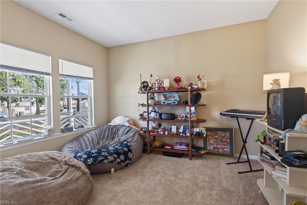 8011 Moose Ave - Photo 4 of 27