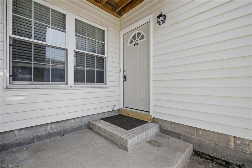 3528 Dublin Ct - Photo 4 of 21